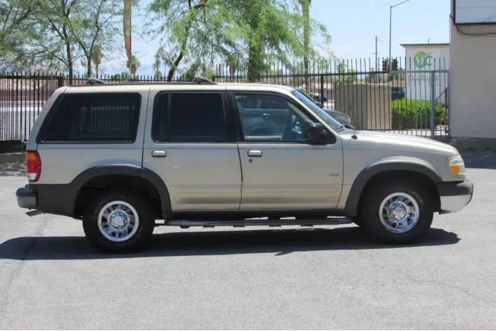 $3995 : 1999 Explorer XLS image 9