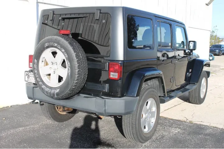 $13490 : 2012 Wrangler Unlimited Sahara image 6