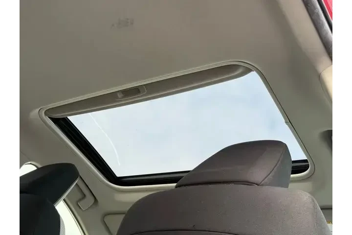 $16500 : Toyota RAV4 2016 AWD XLE 4dr image 5