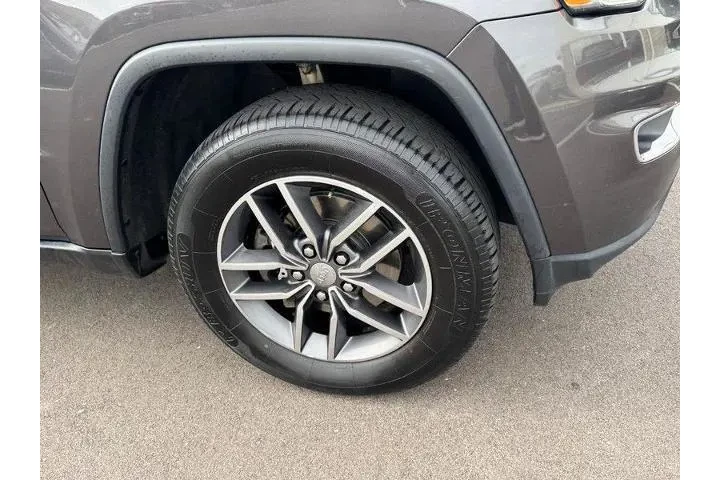 $8800 : Jeep Grand Cherokee 2018 4x4 image 9