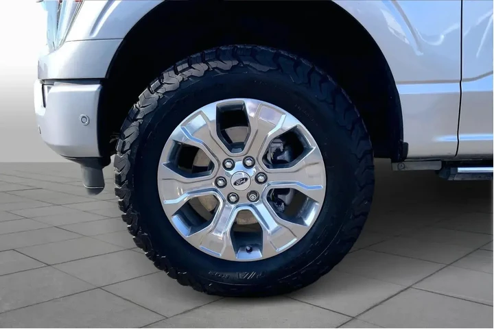 $37986 : Ford F-150 2021 4x4 XL 4dr S image 10