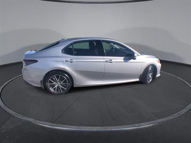 $33000 : PRE-OWNED 2023 TOYOTA CAMRY X image 9