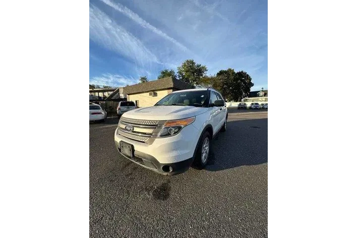 $7495 : Ford Explorer 2013 Base 4dr image 1