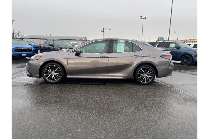 $23499 : Toyota Camry 2023 SE 4dr Sed image 4