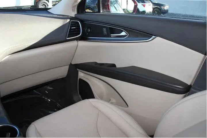 $22115 : Lincoln Nautilus 2020 Reserv image 6