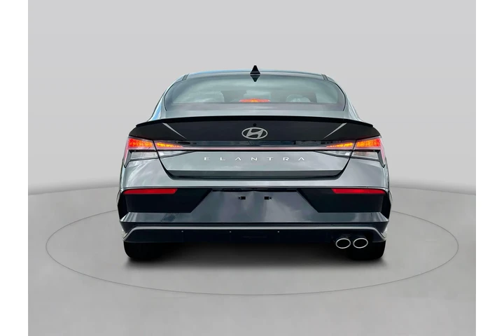 $23920 : Hyundai ELANTRA 2024 N Line image 6