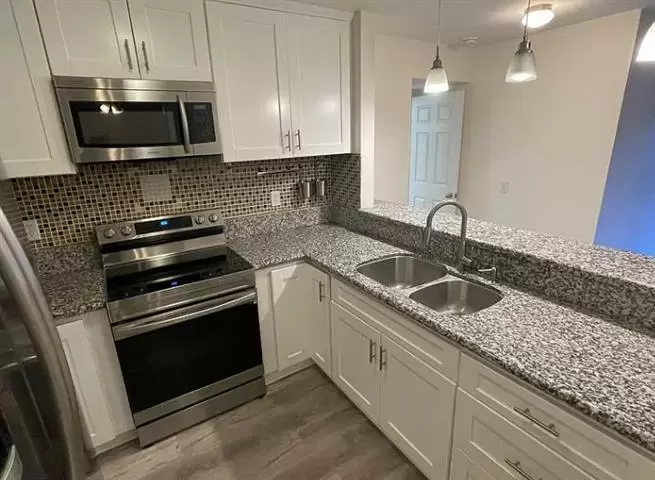 $1400 : 2bd, 1ba, 1,134 sqft apartment image 2