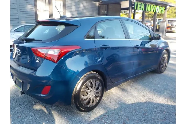 $7981 : 2016 Elantra GT 2.0L 6A image 5