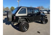 $18995 : 2014 Wrangler Unlimited Rubic thumbnail