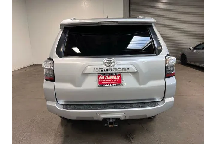 $31987 : Toyota 4Runner 2018 4x4 SR5 image 4