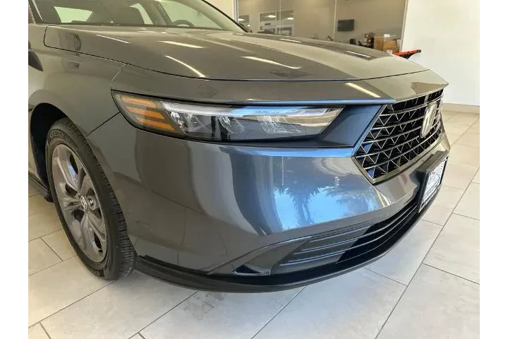 $25224 : Honda Accord 2024 EX 4dr Sed image 9