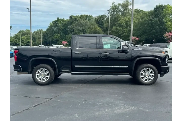 $64905 : Chevrolet Silverado 2500HD 2 image 4