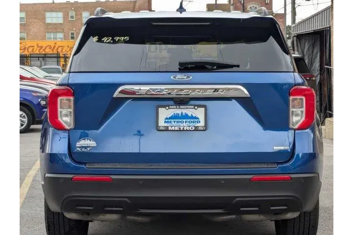 $25700 : Ford Explorer 2020 AWD XLT 4 image 4