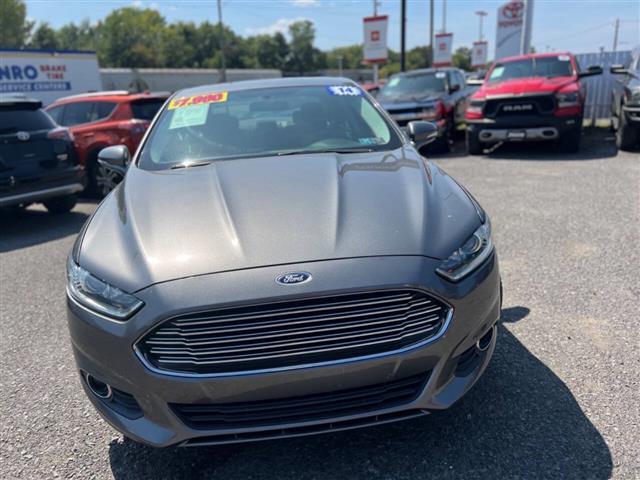 $7990 : 2014 Fusion image 8