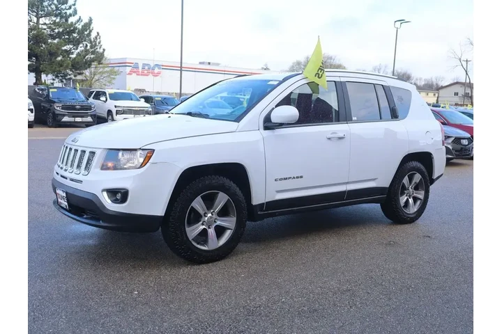 $5999 : Jeep Compass 2016 4x4 Latitu image 4