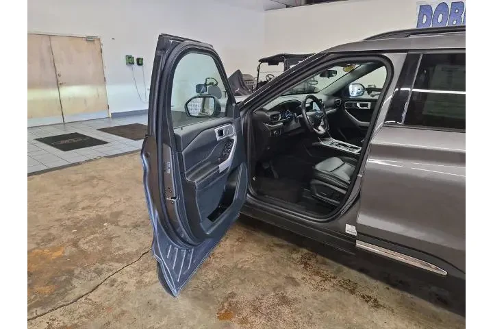 $29984 : Ford Explorer 2024 AWD XLT 4 image 9