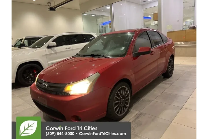 $4989 : Ford Focus 2011 Sport SES 4d image 1