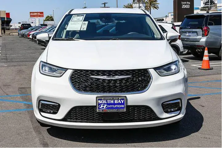 $23998 : Chrysler Pacifica 2023 Touri image 2