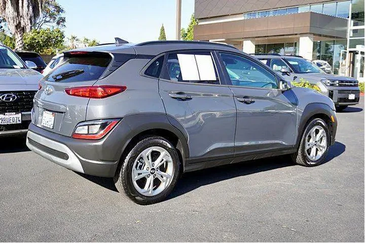 $18520 : Hyundai KONA 2023 SEL 4dr Cr image 8