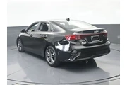 $16991 : Kia Forte 2023 LX 4dr Sedan thumbnail