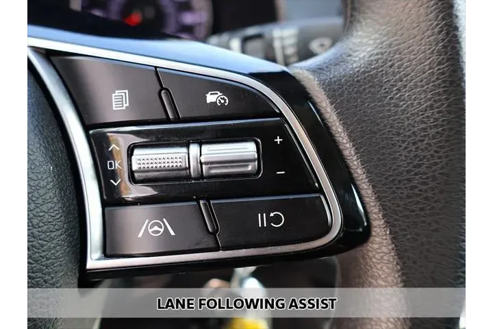 $15795 : Kia Forte 2024 LXS 4dr Sedan image 3