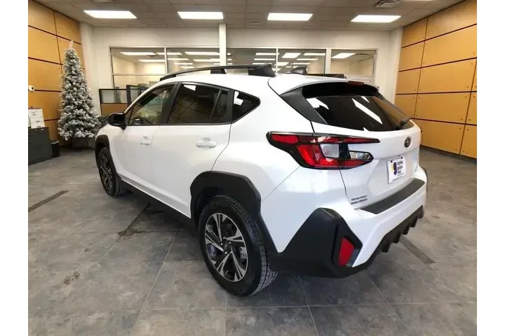 $24002 : Subaru Crosstrek 2024 AWD Pr image 5