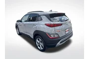 $20860 : Hyundai KONA 2023 AWD SEL 4d thumbnail