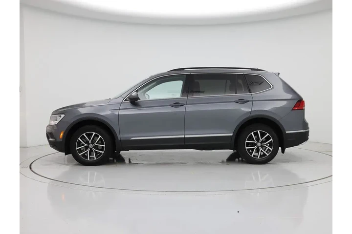 $16998 : Volkswagen Tiguan 2021 SE 4d image 3