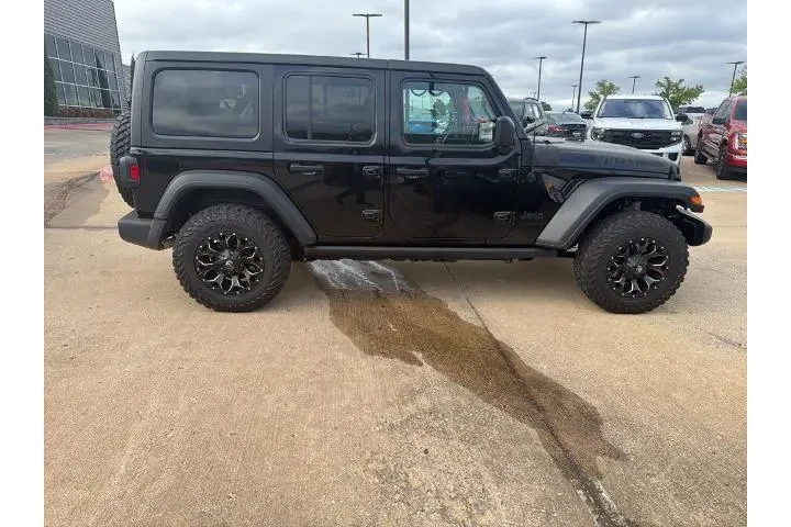 $29995 : Jeep Wrangler Unlimited 2021 image 10