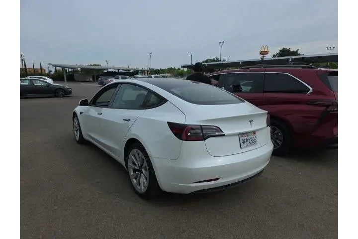 $25500 : Tesla Model 3 2023 4dr Sedan image 4