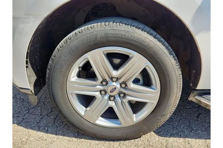 $17925 : Ford Expedition MAX 2019 4x4 image 6