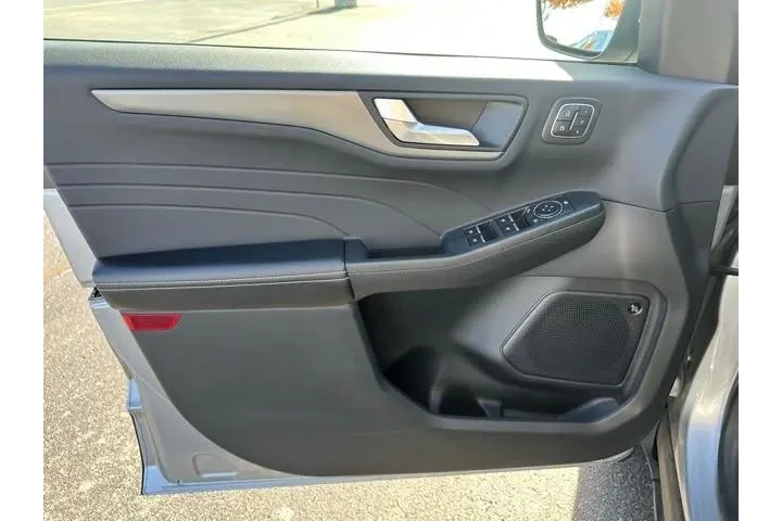 $23900 : Ford Escape 2023 AWD Active image 5