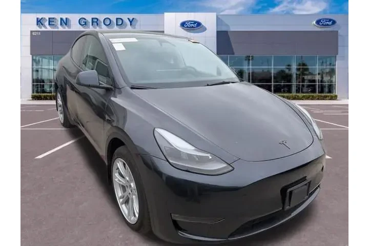 $38085 : Tesla Model Y 2024 AWD Long image 6