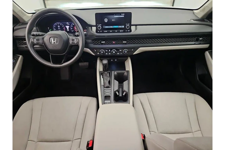 $27998 : Honda Accord 2024 EX 4dr Sed image 9