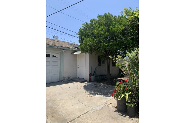 $1800 : Casa privada Huntington Park image 2