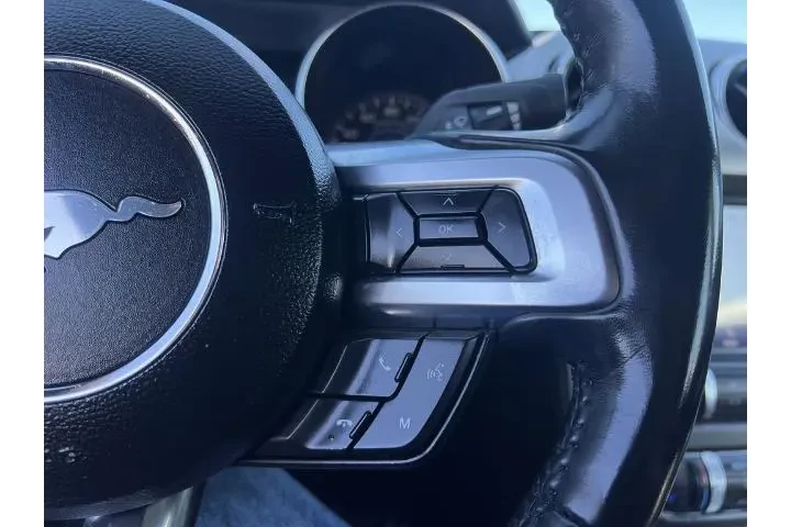 $25950 : Ford Mustang 2023 EcoBoost P image 10