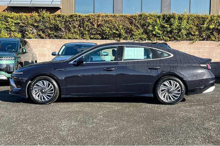 $22990 : Hyundai SONATA Hybrid 2025 S image 10