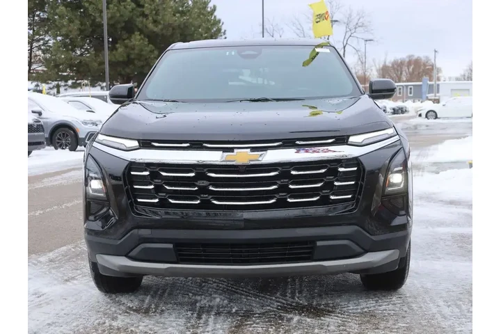 $27990 : Chevrolet Equinox 2025 4x4 L image 3