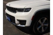 $23999 : Jeep Grand Cherokee L 2022 4 thumbnail