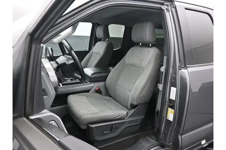 $34000 : Ford F-150 2022 4x4 XLT 4dr image 8