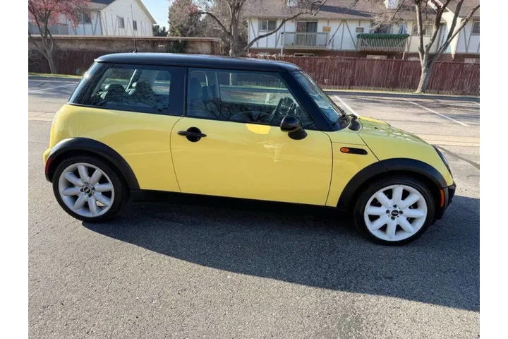 $3600 : 2002 MINI Cooper image 10