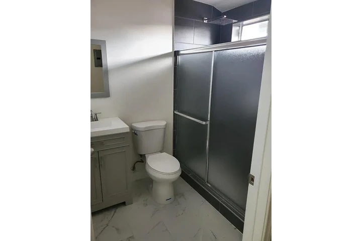 $700 : 1 casa estudio image 4