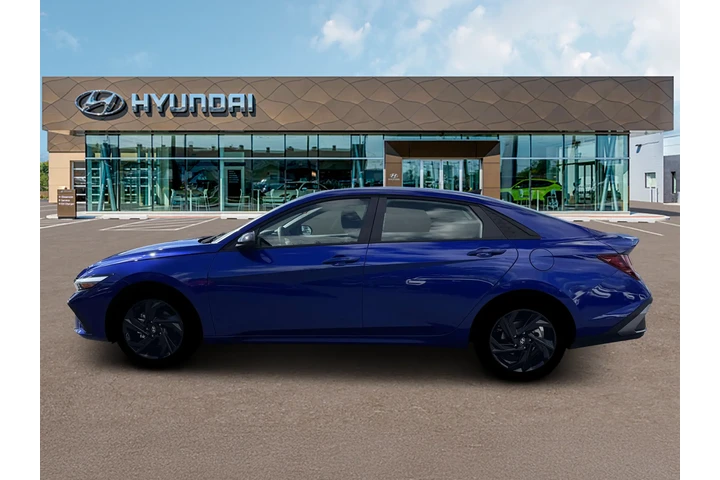 $22802 : Hyundai ELANTRA 2026 SEL Spo image 3