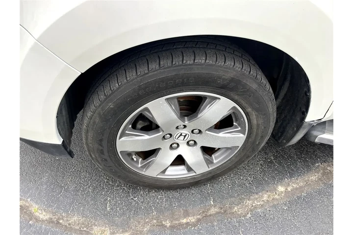 $11995 : 2015 Pilot Touring 2WD 5-Spd image 9