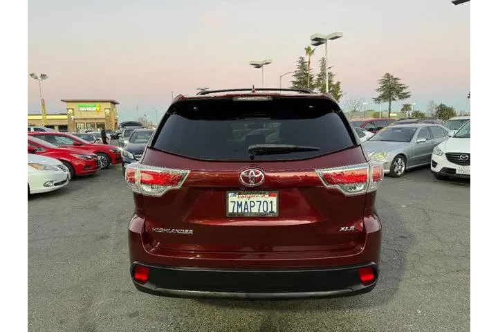 $19995 : Toyota Highlander 2015 XLE 4 image 6