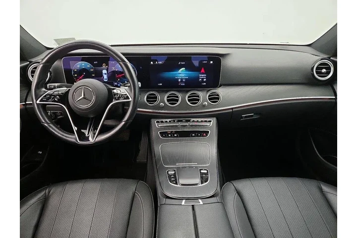 $30998 : Mercedes-Benz E-Class 2022 E image 9