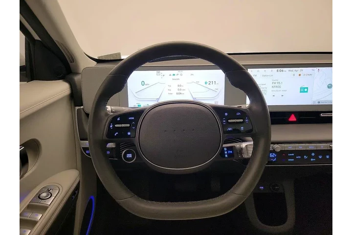 $30998 : Hyundai IONIQ 5 2022 AWD Lim image 10