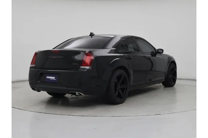$25998 : Chrysler 300 2021 S V6 4dr S image 8