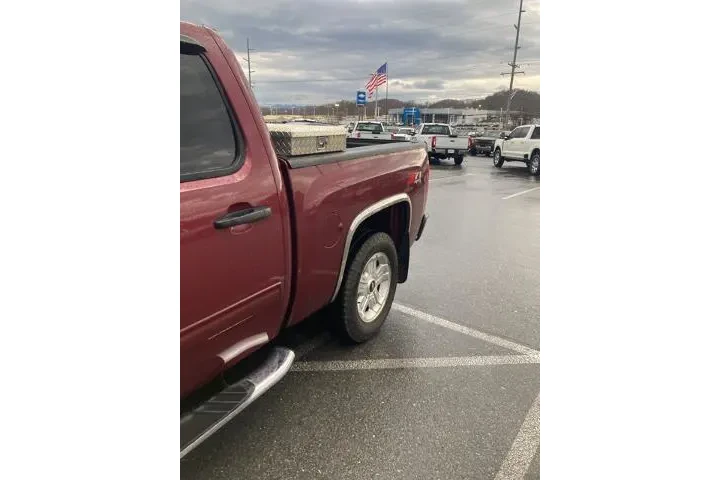 $23995 : Chevrolet Silverado 1500 201 image 2