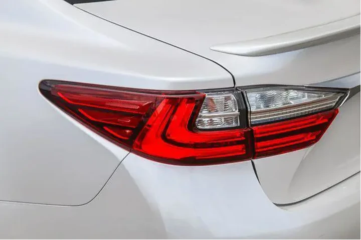 $23991 : Lexus ES 350 2018 4dr Sedan image 10